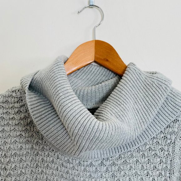Banana Republic│Cowl Neck Sweater - Picture 2 of 8